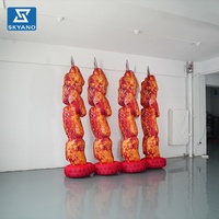 Modèle gonflable personnalisé de poulet grillé sur brochettes pour la décoration d'événements et festivals culinaires en extérieur