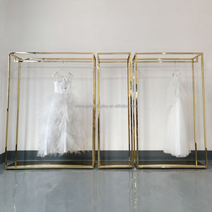 Espositore Stand Personalizzato in Acciaio Inox Dorato per Abiti Appesi, Negozio di Abbigliamento, Abiti da Sposa, per Boutique - Product Image 2
