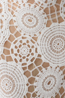 Robe longue blanche en crochet pour femme, asymétrique, sans col, à fines bretelles, avec franges ajourées, taille naturelle, décontractée, pour la plage, 100%