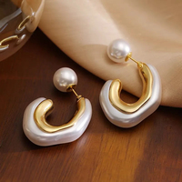 BLLYF083-TE Anting Mutiara Imitasi Geometris Bentuk C Tidak Beraturan Sederhana Perhiasan Vintage Temperamen Wanita Aksesori Harian