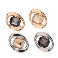 Veste à boutons carrés en diamant de haute qualité Boutons en alliage de zinc géométriques irréguliers de forme spéciale Technique plaquée Tige élégante