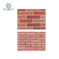 Revêtement extérieur de maison moderne en briques rouges artificielles souples, carreaux de parement en briques fendues écologiques et légers
