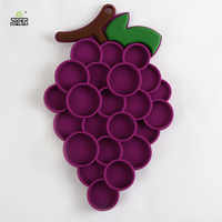 2025 produits pour chats style raisin tapis d'alimentation pour animaux de compagnie ventouse en silicone tapis de nourriture pour chat