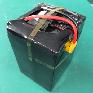 Baterai Drone Solid State Isi Ulang Densitas Tinggi 6S 12S 14S 16000mAh 22000mAh 27000mAh 30000mAh 32000mAh Baterai Drone UAV - Product Image 4