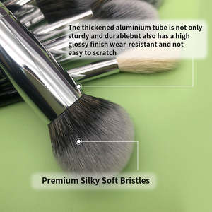 Pinceaux de maquillage YRX les plus vendus avec des poils doux et durables, hypoallergéniques, ergonomiques, faciaux, roses, professionnels - Product Image 5