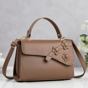 Luxury Designer Women Handbags Flower Decor Crossbody Bags Elegant Female <b>Small</b> Square <b>Purse</b> Shoulder Bag for Wedding Party - Product Image 6