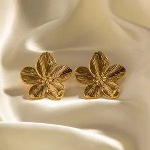 Sang Trọng Pháp Tòa Phong Cách Retro Vàng Không Làm xỉn Thép Không Gỉ Flower Stud Bông Tai Cho Phụ Nữ