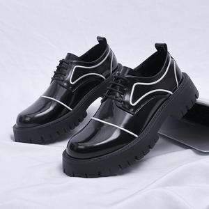 Zapatos de Hombre Estilo Británico con Punta Redonda, Suela Gruesa, Calzado Formal y Casual de Negocios, Zapatos de Cuero con Suela Gruesa para Hombre, de Una Pieza - Product Image 2