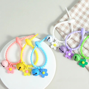 Nieuw aangekomen siliconen kabelbinder sleutelhanger kleurrijke kleine bloem bel charmes <span class=keywords><strong>Kawaii</strong></span> DIY decoratieve hanger sleutelhanger accessoire geschenken - Product Image 1