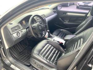 Volkswagen <span class=keywords><strong>Passat</strong></span> 2013 2.0T Benzina Automatica, Berlina di Medie Dimensioni, Veicolo Familiare Confortevole, Auto Usata in Ottime Condizioni in Vendita - Product Image 4