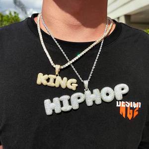 Ciondolo Personalizzato Hip Hop in Rame con <span class=keywords><strong>Nome</strong></span> in Stile Diamante, Lettera a Bolla con Pavé Completo di Zirconi CZ, Unisex - Product Image 1