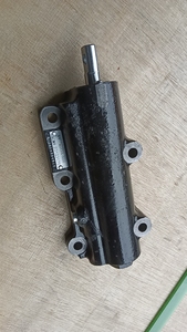 Pièces de rechange compatibles pour chargeuse sur pneus et excavatrice Liugong : Ensemble de soupape SP107059, SP168860 - Product Image 4