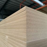 Panneaux MDF bruts en provenance d'usine 1830x3660 16mm 18mm