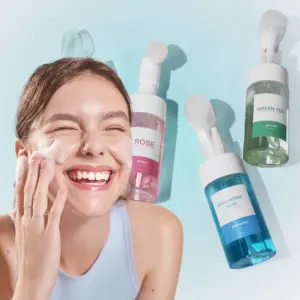 Limpiador facial japonés personalizado OEM, productos faciales, limpiador facial con ácido salicílico, limpiador facial líquido para pieles sensibles