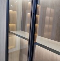 Vitrine sur mesure en aluminium fin avec éclairage LED, meuble de rangement sur mesure pour villa, vente en gros
