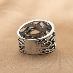 European American Style <b>Titanium</b> Steel Hollow Flower <b>Ring</b> Retro Punk Men's Jewelry Silver White Diamond Casual Geometric Design - Product Image 2