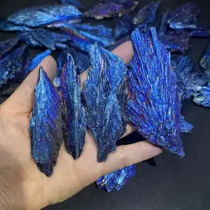 Оптовая продажа, необработанный камень из кристаллов кианита, оригинальный синий турмалиновый камень с перьями для украшения