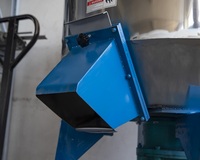 Mélangeur vertical de couleur de poudre granulaire en plastique industrielle de granule capacité de 100KG avec l'équipement de doseur de mélangeur de vis d'acier inoxydable