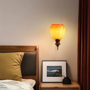 Lámpara de Pared de Vidrio Naranja con Luz LED E26, Control de Interruptor, Estilo Retro para Dormitorio o Sala de Estar - Product Image 2