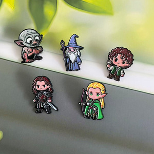 Broche créative en alliage de zinc sur <span class=keywords><strong>le</strong></span> thème du Seigneur des Anneaux, personnalisée, Gandalf, Elfe, Hobbit, <span class=keywords><strong>Gollum</strong></span>, technique de peinture à l'huile pour la décoration - Product Image 3