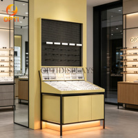 Présentoir mural perforé LED vert personnalisé pour lunettes de soleil pour enfants, idéal pour les opticiens modernes