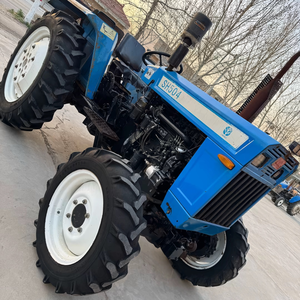 <span class=keywords><strong>Tracteur</strong></span> à roues <span class=keywords><strong>d</strong></span>'<span class=keywords><strong>occasion</strong></span> Shanghai New Holland 554, modèle à tête carrée <span class=keywords><strong>ancien</strong></span>, 4 roues motrices, 55 chevaux, moteur diesel 4 cylindres - Product Image 1