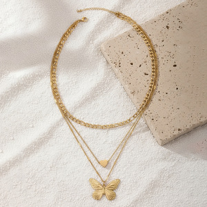 Collar <span class=keywords><strong>de</strong></span> Tres Capas con Colgante <span class=keywords><strong>de</strong></span> Corazón y <span class=keywords><strong>Mariposa</strong></span>, Estilo Europeo Americano, Unisex, Acero Inoxidable Pulido - Product Image 3