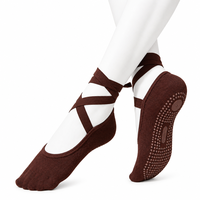 Chaussettes de Pilates élégantes en tricot sans couture, respirantes, antidérapantes, en Spandex/Nylon/Coton, à haute adhérence pour la barre