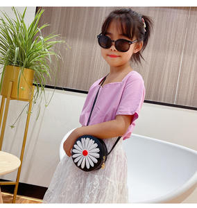 2025 <span class=keywords><strong>Sac</strong></span> <span class=keywords><strong>à</strong></span> Bandoulière Messager pour Filles, Nouveau Design Mode, Mignon, Prix Abordable avec Porte-Monnaie Fleur, <span class=keywords><strong>Sac</strong></span> pour Enfants - Product Image 2