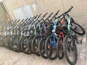 Vélo d'<span class=keywords><strong>occasion</strong></span> en alliage d'aluminium de 26 pouces et 27,5 pouces avec frein à disque et 24 vitesses, couleurs mélangées, légèrement abîmé - Product Image 4