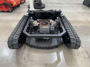 Livraison gratuite, <span class=keywords><strong>moteur</strong></span> diesel CE EPA, machine à couper l'herbe tout-terrain, chenilles en caoutchouc agricoles, tondeuse à gazon robotisée télécommandée - Product Image 3