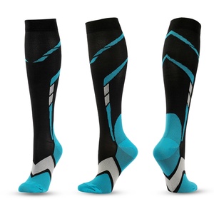 Calcetines de Fútbol de Alta Calidad al por Mayor, Antideslizantes, Forrados de Rizo, Corte Medio, para Entrenamiento, Ciclismo y Deportes al Aire Libre - Product Image 1
