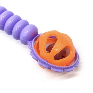 Sonajero de Muñeca para Bebés, Juguete Sensorial Suave, Bola de Plástico, Campana Redonda para Agitar con la Mano - Product Image 6