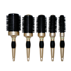 <span class=keywords><strong>Brosse</strong></span> à cheveux ronde <span class=keywords><strong>en</strong></span> tube d'aluminium pour salon professionnel d'usine <span class=keywords><strong>brosse</strong></span> à poils <span class=keywords><strong>de</strong></span> <span class=keywords><strong>sanglier</strong></span> à rouleau rond <span class=keywords><strong>en</strong></span> nylon - Product Image 1