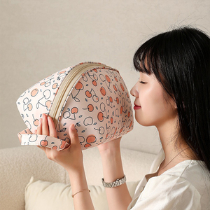 Sac de rangement portable de la vie quotidienne pour voyage facile à transporter grande capacité soutien-gorge chaussettes peintures sac de rangement avec impression mignonne - Product Image 3