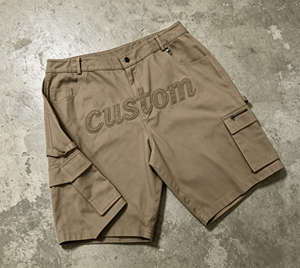 Shorts cargo pour homme personnalisés, logo brodé, taille mi-haute, respirant, en toile, style bermuda, vêtements décontractés - Product Image 1