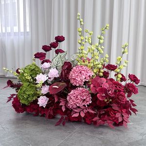 Support floral de luxe en soie pour allée de mariage, avec roses et hortensias artificiels rouge foncé et vert, pour événements de rentrée scolaire - Product Image 2
