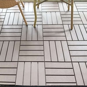 Tuiles de <span class=keywords><strong>terrasse</strong></span> en WPC à emboîtement 300x600, clipsables, effet <span class=keywords><strong>bois</strong></span> brossé lisse, imperméables, pour <span class=keywords><strong>terrasse</strong></span> extérieure - Product Image 3