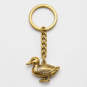 Llavero de pato chapado en latón vintage personalizado al por mayor, llavero 3D de pájaro, amuleto de animal dorado, regalo de recuerdo para observación de aves en el zoológico, soporte para llaves - Product Image 3