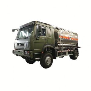 Camión Cisterna Todoterreno 4x4 Personalizable, Equipado con Máquina de Reabastecimiento de Alto Flujo, Apto para Áreas Mineras en Islas Desérticas - Product Image 1