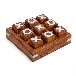 Jeu de Tic Tac Toe en bois poli fait main, vintage, marron, avec pièces en métal X et O, plateau ovale classique, option de logo personnalisé pour la famille - Product Image 1