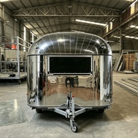 Camion de cuisine gonflable, remorque fermée avec robinet à bière, remorque alimentaire pour burgers avec structure en acier inoxydable ISO9001, pour la vente de bonbons