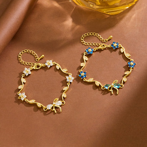 Exquisito Conjunto de Pulsera y Cadena para Clavícula de Latón Brillante con Zirconia, Hoja Verde y Flor de Melocotón, Regalo para el Día de San Valentín, Estilo Casual/Deportivo - Product Image 3