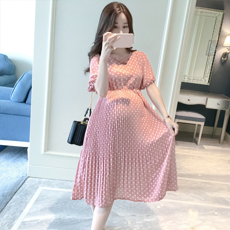 Maternity Dresses - Comfort And Style For Pregnant Women