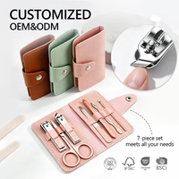 Vente en gros de 7 pièces d'outils de manucure professionnels en acier inoxydable, kit de pédicure avec étui de voyage en cuir portable OEM