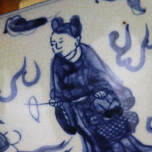 แจกันเครื่องลายครามจีนโบราณ ลายแปดเทพ ลงสีน้ำเงิน ขาว และทอง - Product Image 4