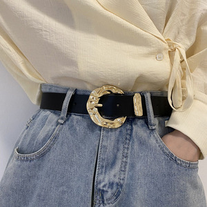 Cinturón de Mujer Estilo Occidental Coreano con Hebilla Dorada de Aleación Vintage, Cinturón Retro de Cuero PU para Jeans, Blazer y Vestidos - Product Image 3