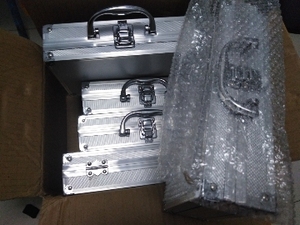 Con trỏ <span class=keywords><strong>laser</strong></span> màu xanh với bộ sạc kính 5 đầu pin và hộp kim loại - Product Image 3