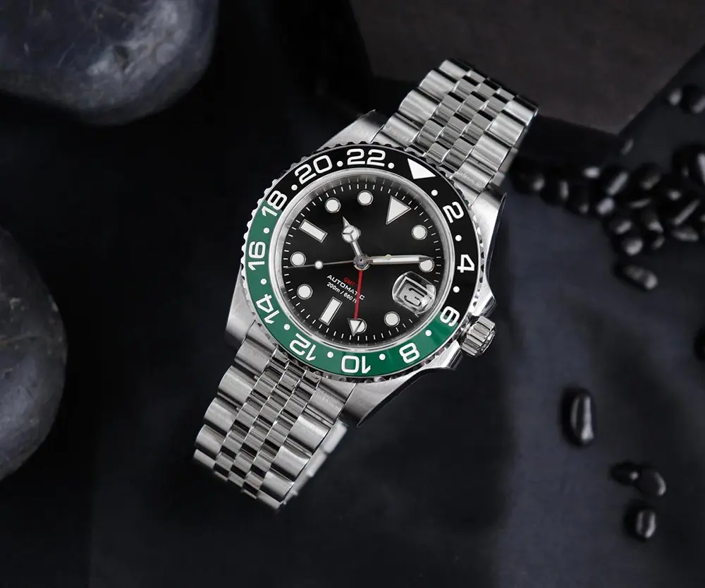 Tùy chỉnh 40 mm GMT tự động người đàn ông xem hai chiều bezel Sapphire 20 ATM Vòng đeo tay không thấm nước bgw9 sáng