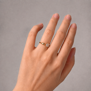 Anillo Abierto Ajustable de Zirconia Cuadrada, Acero Inoxidable, Chapado al Vacío en Oro de 14K, Joyería Escultural - Product Image 5